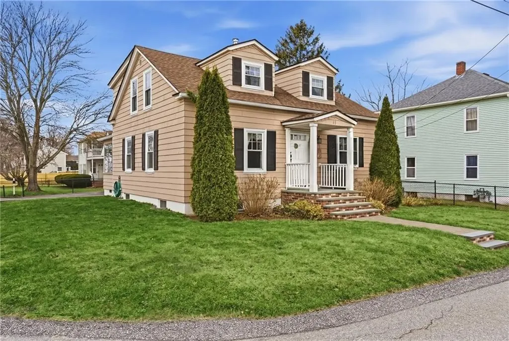 11 Tampa Street West Warwick RI 02893