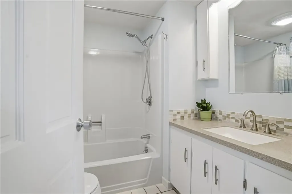 11 Tampa Street West Warwick RI 02893
