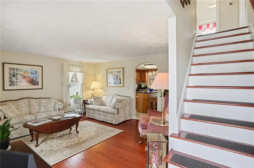 11 Tampa Street West Warwick RI 02893