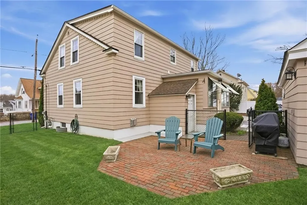 11 Tampa Street West Warwick RI 02893