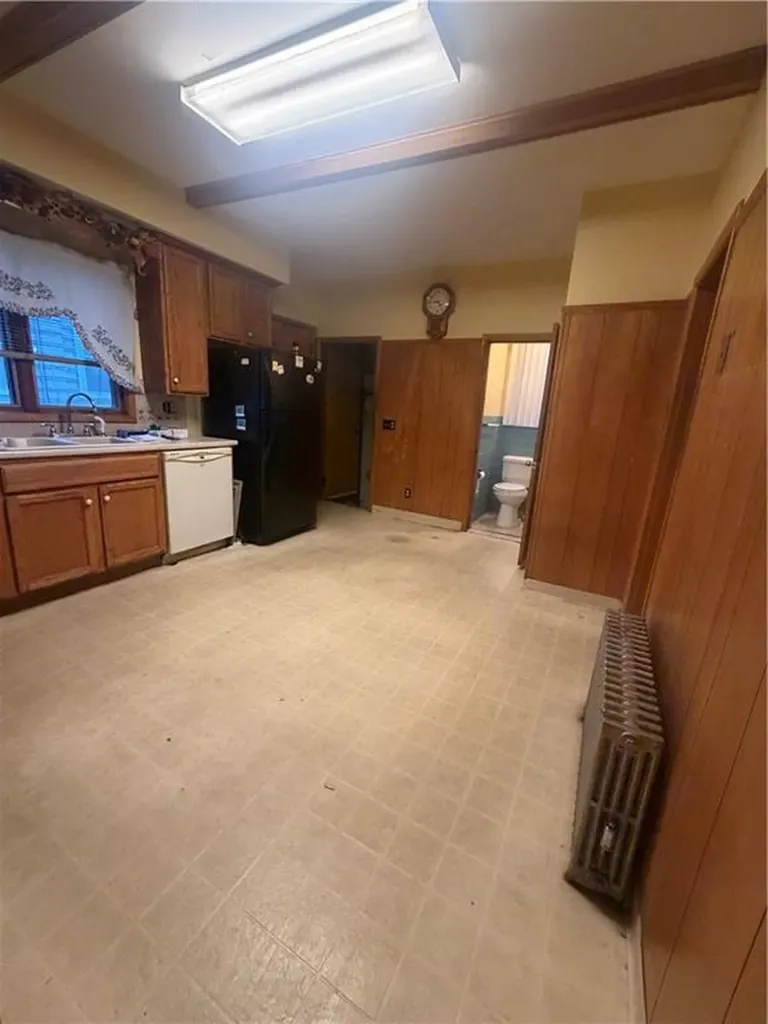 507 Academy Avenue Providence RI 02908