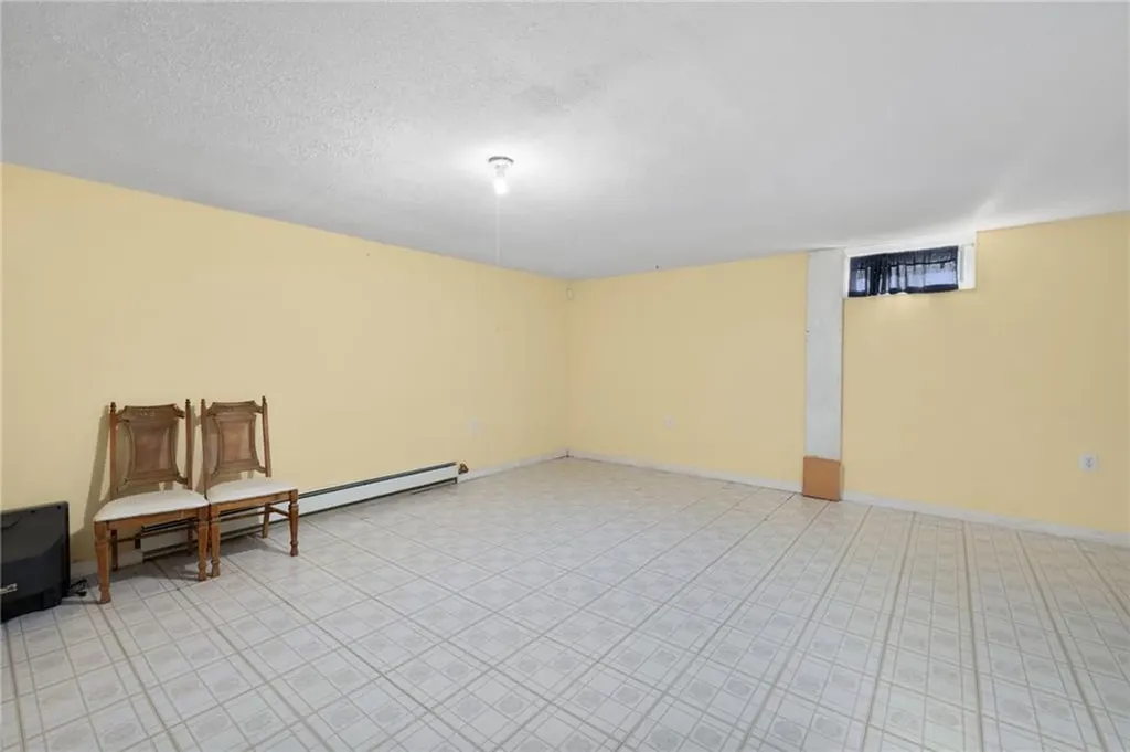76 Moorefield Street Providence RI 02909