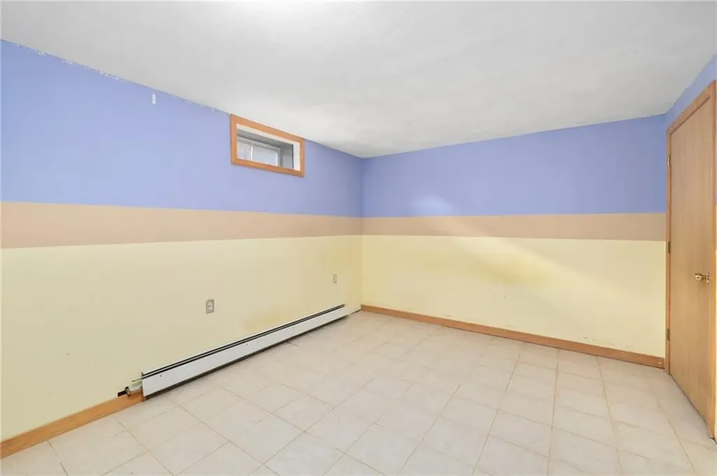 76 Moorefield Street Providence RI 02909