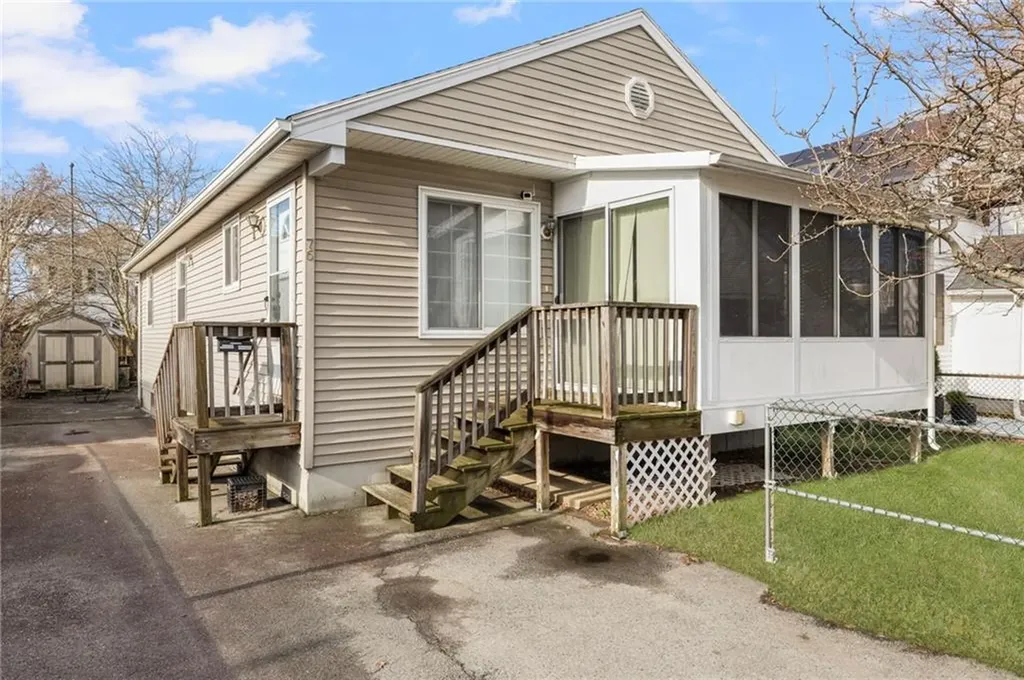 76 Moorefield Street Providence RI 02909
