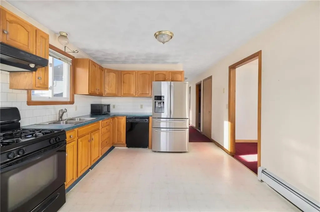 76 Moorefield Street Providence RI 02909