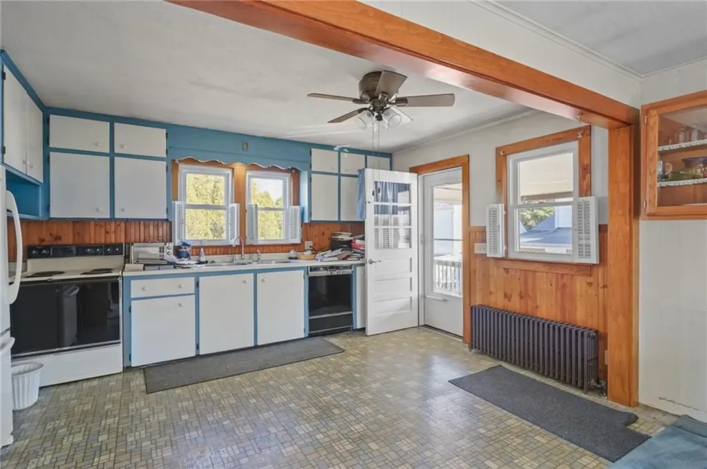3 Columbus Avenue Westerly RI 02891