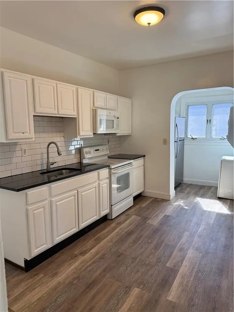 332 Academy Avenue Providence RI 02908