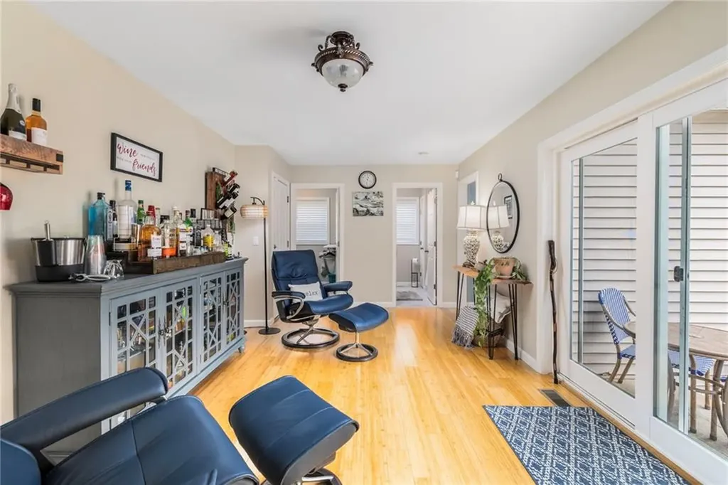 33 Abatecola Way Johnston RI 02919