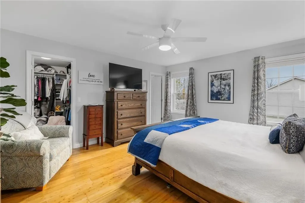 33 Abatecola Way Johnston RI 02919