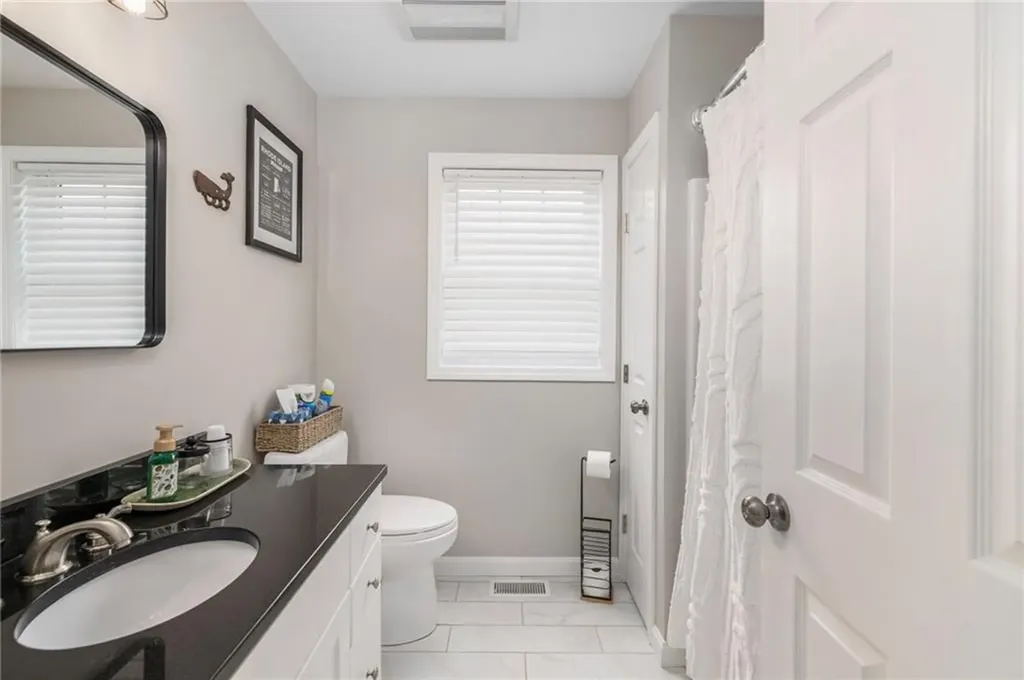 33 Abatecola Way Johnston RI 02919