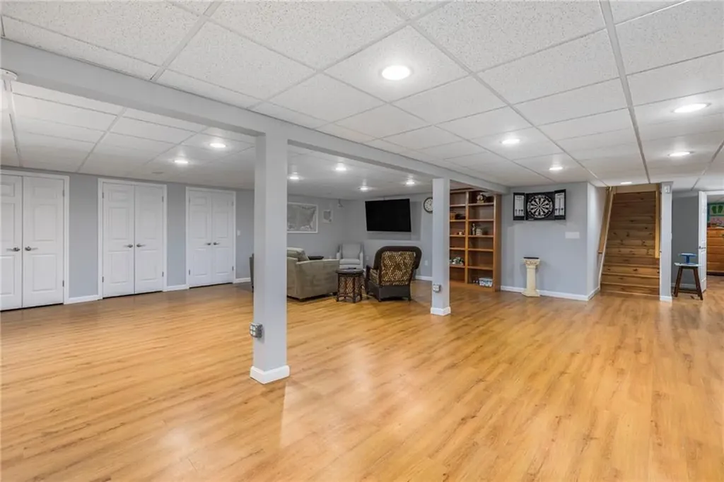 33 Abatecola Way Johnston RI 02919