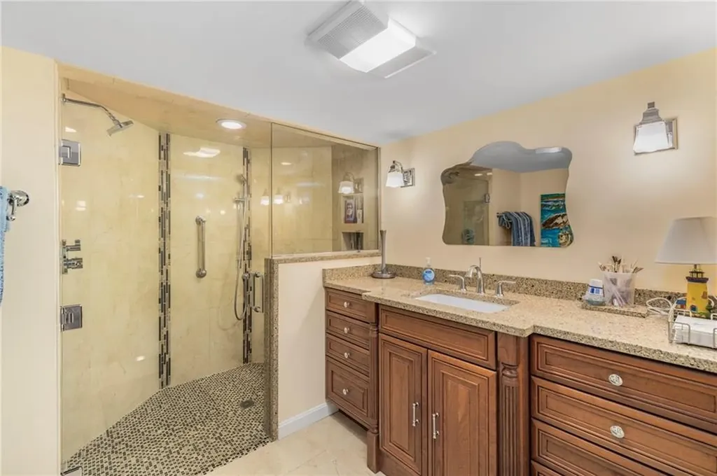 33 Abatecola Way Johnston RI 02919