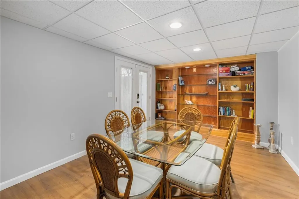 33 Abatecola Way Johnston RI 02919