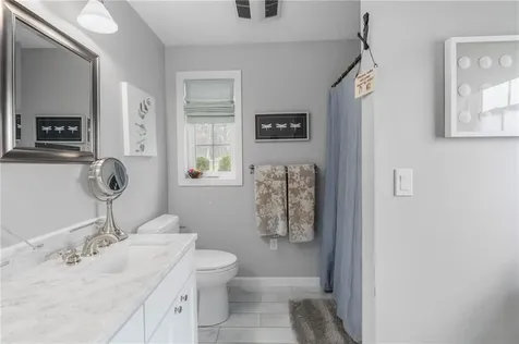 33 Abatecola Way Johnston RI 02919