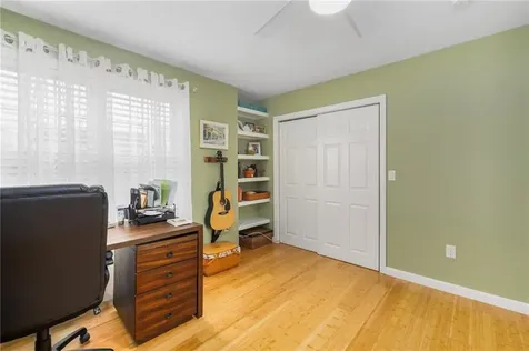 33 Abatecola Way Johnston RI 02919