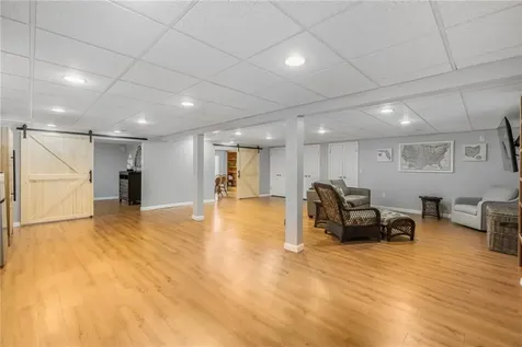 33 Abatecola Way Johnston RI 02919