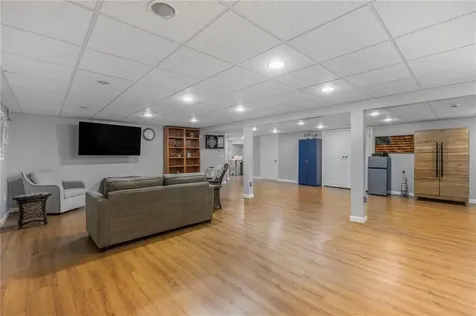 33 Abatecola Way Johnston RI 02919