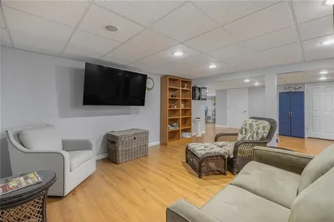 33 Abatecola Way Johnston RI 02919