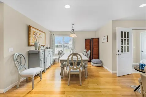 33 Abatecola Way Johnston RI 02919
