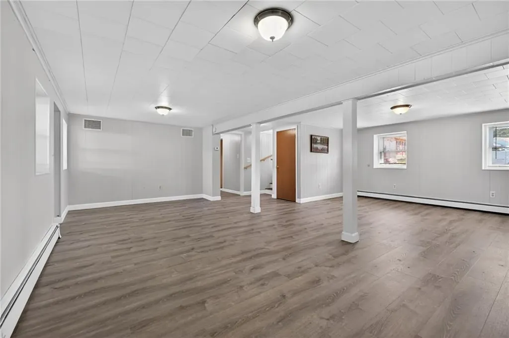 27 Wenscott Lane North Providence RI 02904