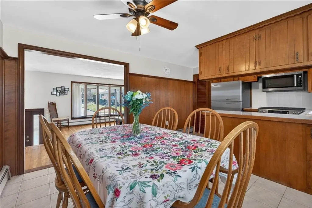 27 Wenscott Lane North Providence RI 02904