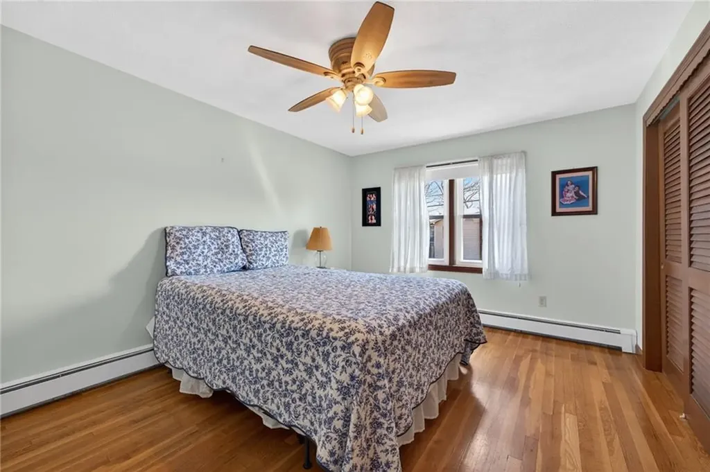 27 Wenscott Lane North Providence RI 02904