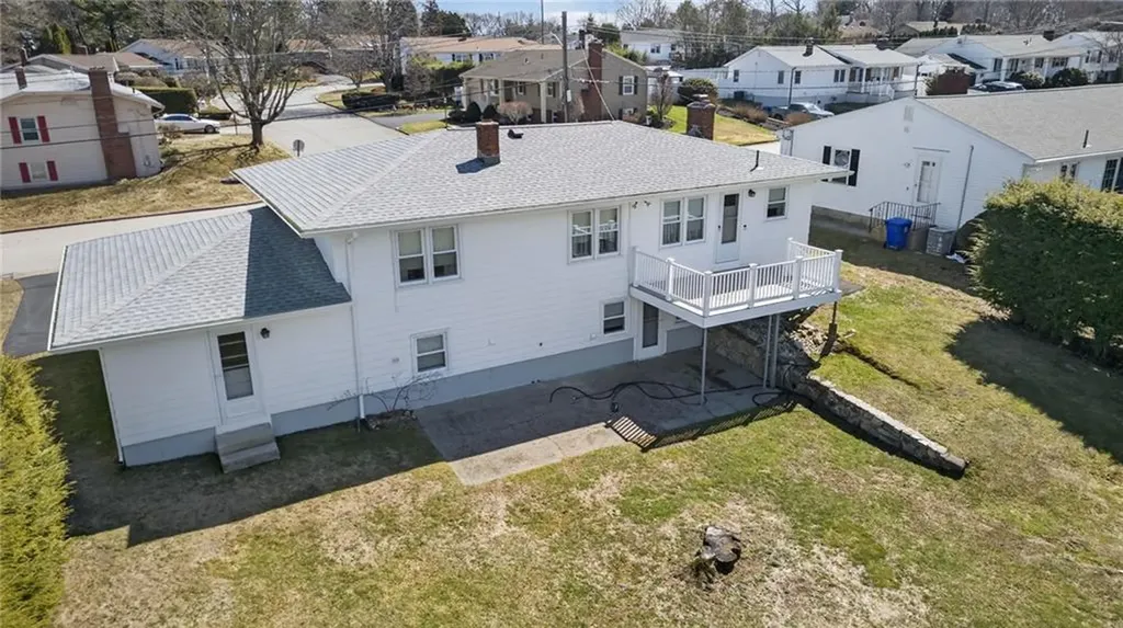 27 Wenscott Lane North Providence RI 02904