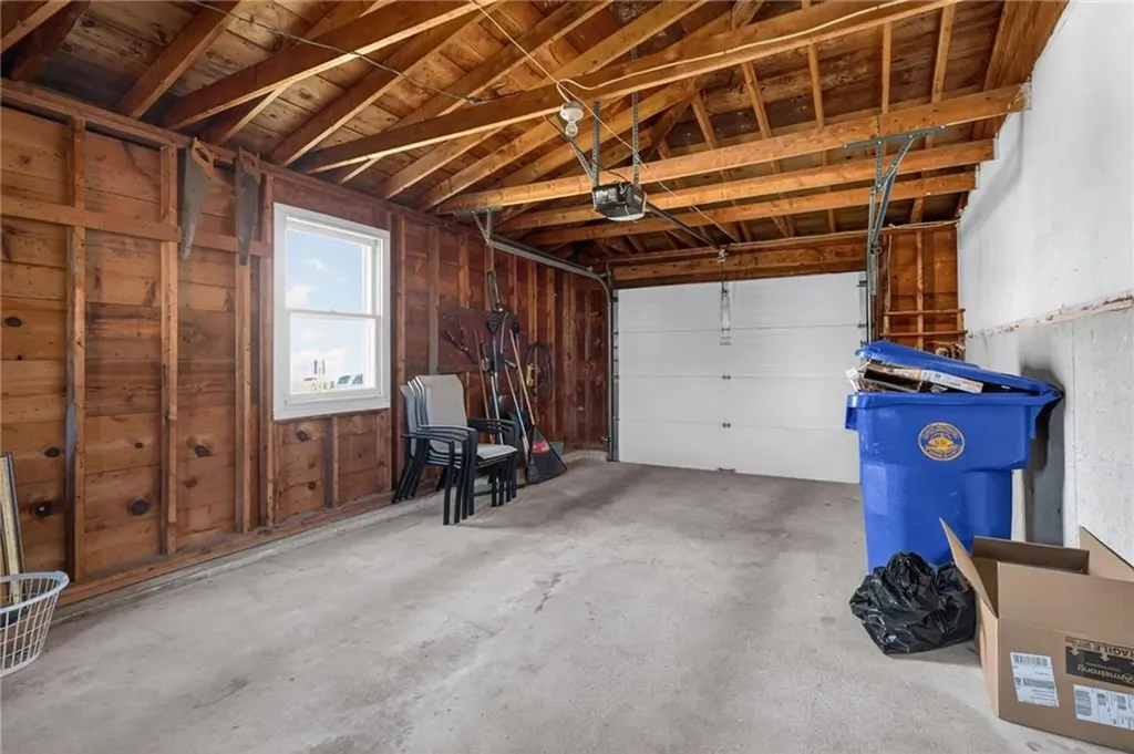 27 Wenscott Lane North Providence RI 02904