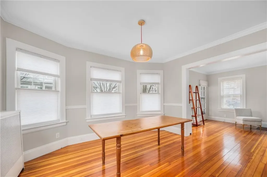 422 Wayland Avenue Providence RI 02906