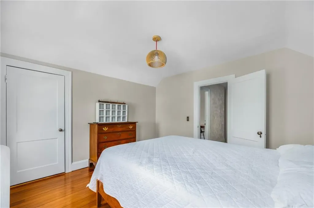 422 Wayland Avenue Providence RI 02906