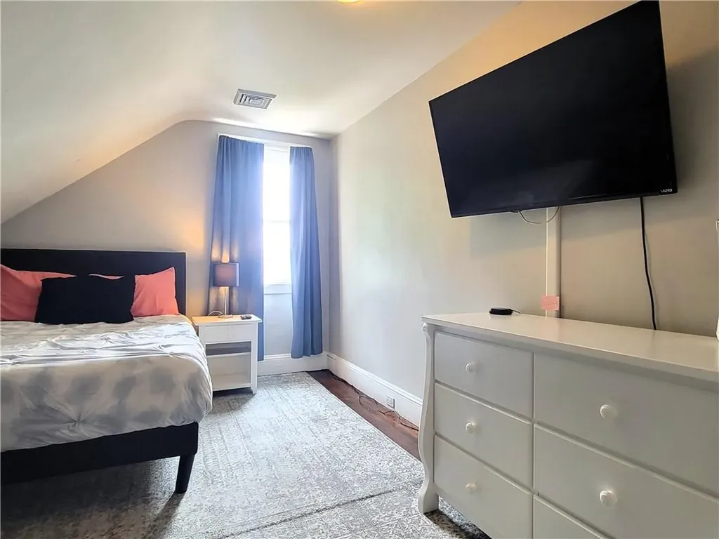 11 Hammond Street Newport RI 02840