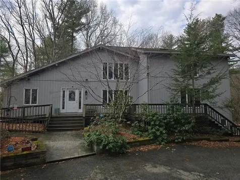 859 Black Plain Road North Smithfield RI 02896