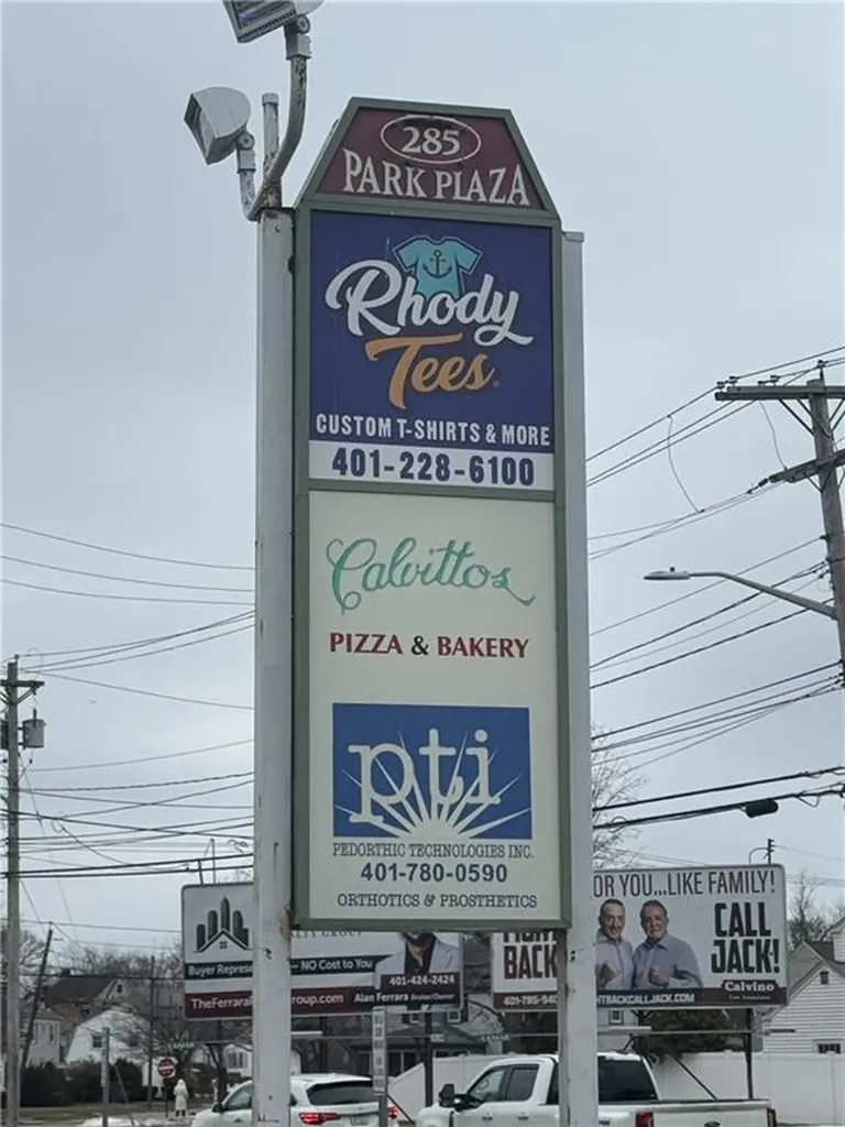285 Park Avenue Cranston RI 02905
