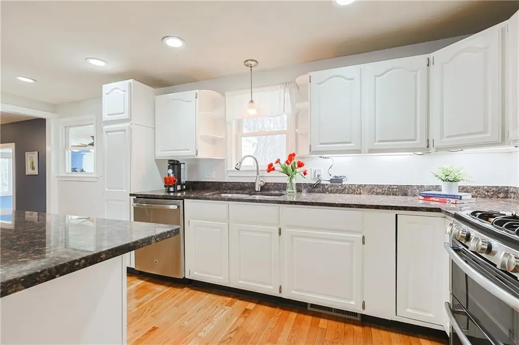 40 Forestdale Drive Cumberland RI 02864