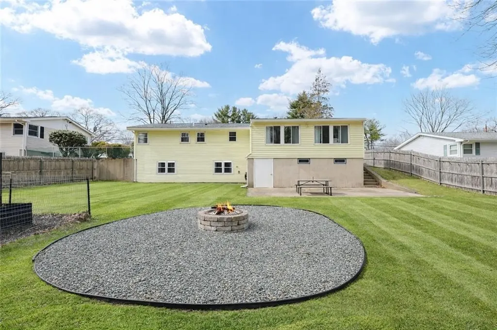 40 Forestdale Drive Cumberland RI 02864
