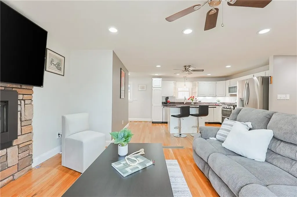 40 Forestdale Drive Cumberland RI 02864