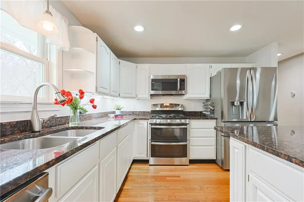 40 Forestdale Drive Cumberland RI 02864