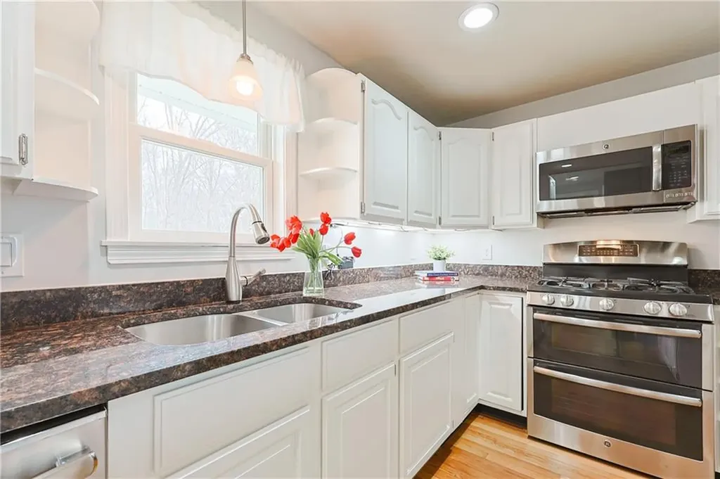 40 Forestdale Drive Cumberland RI 02864