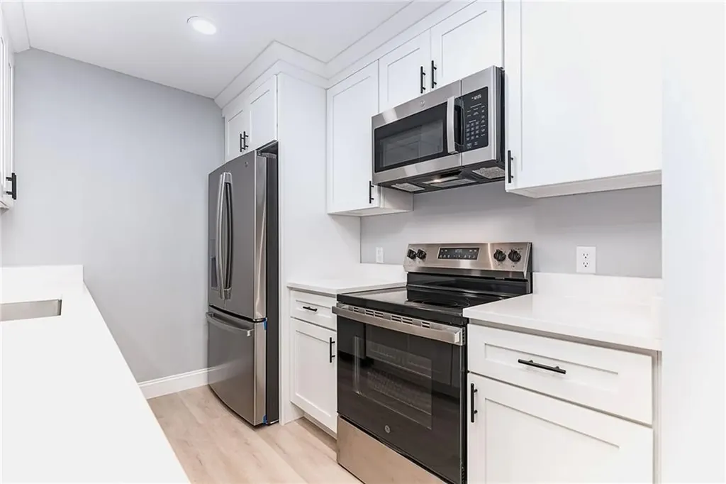 17 Apache Drive Westerly RI 02891