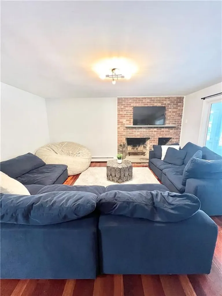 1375 Louisquisset Pike North Providence RI 02904