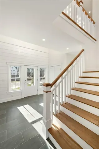 1 Knowlton Court Bristol RI 02809