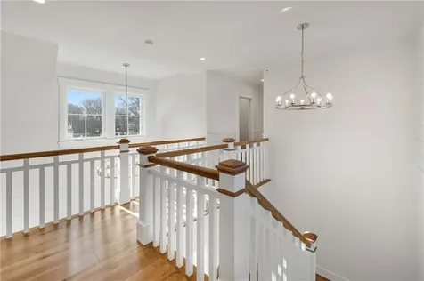 1 Knowlton Court Bristol RI 02809