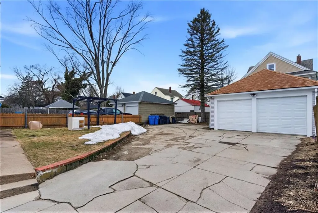 63 Park Avenue Cranston RI 02905