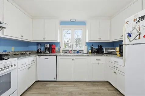 37 Knowles Drive Warwick RI 02888
