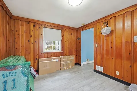 37 Knowles Drive Warwick RI 02888