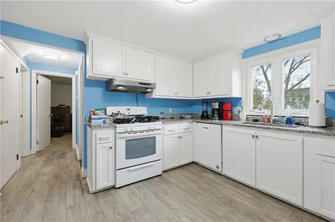 37 Knowles Drive Warwick RI 02888