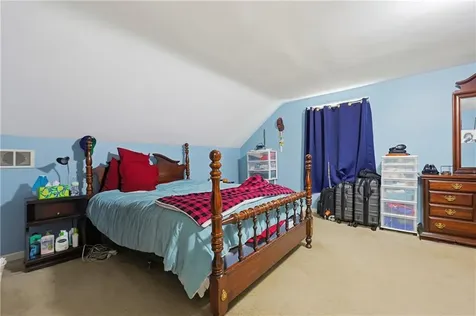 37 Knowles Drive Warwick RI 02888