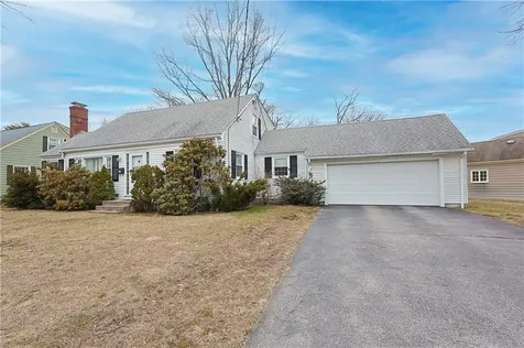 37 Knowles Drive Warwick RI 02888