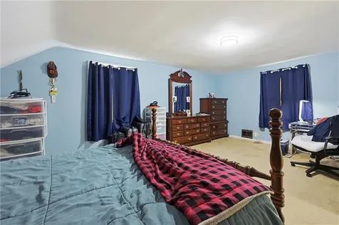 37 Knowles Drive Warwick RI 02888
