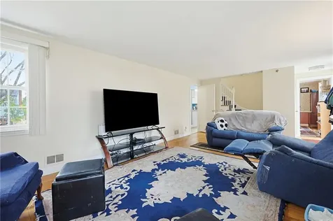 37 Knowles Drive Warwick RI 02888